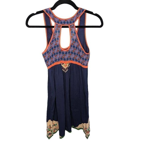 Ecote Short Sleeve Dress with Floral Print With Cutout Back Women's Size Small - Picture 2 of 8